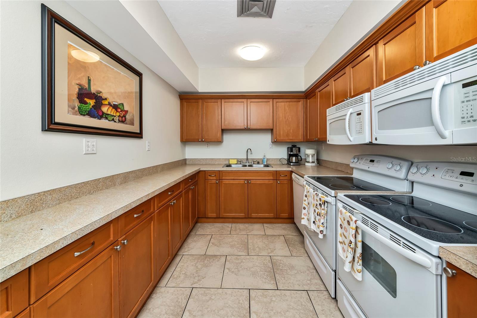 Image 23 of 28 For 2657 Woodgate Lane E4