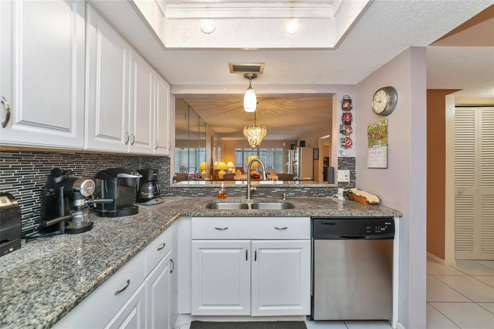 Image 6 of 28 For 2657 Woodgate Lane E4