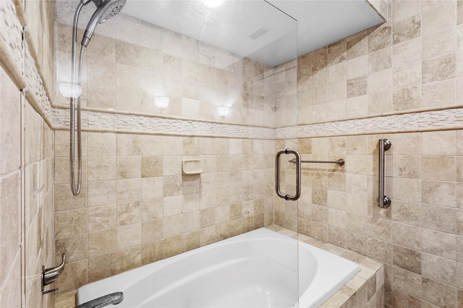 Image 12 of 58 For 3324 Thornwood Road 3324