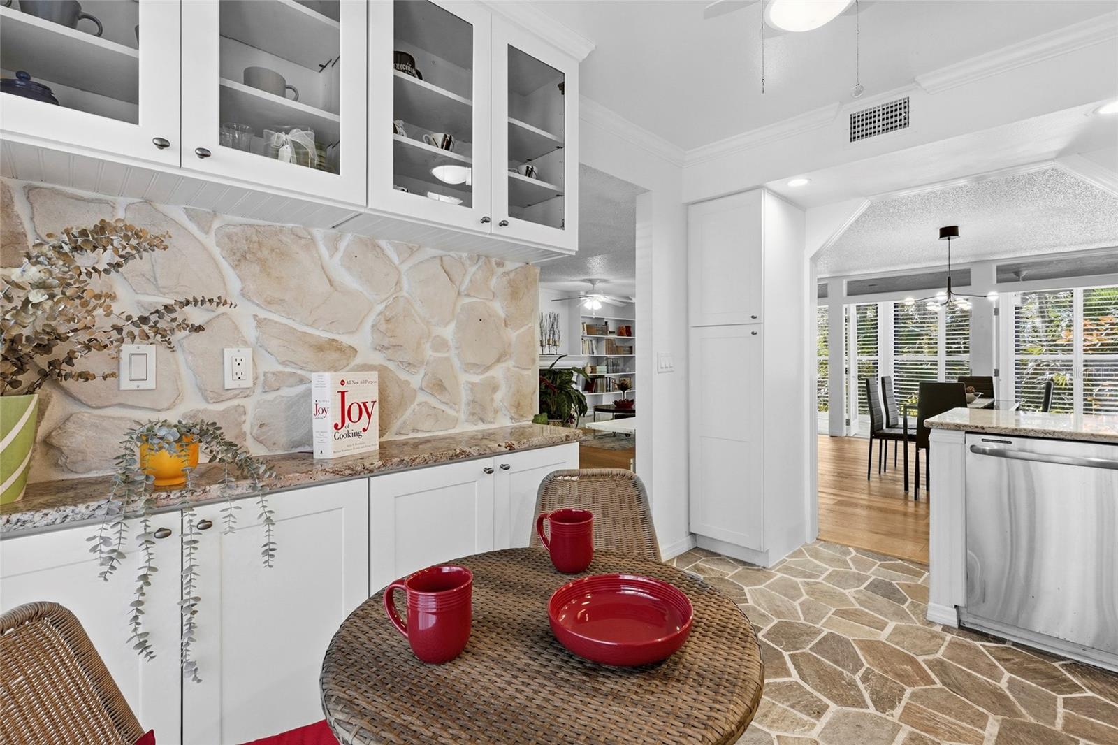 Image 26 of 58 For 3324 Thornwood Road 3324