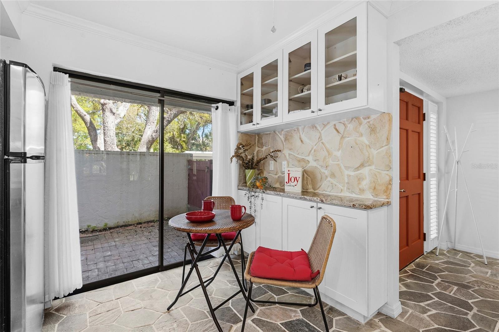 Image 7 of 58 For 3324 Thornwood Road 3324