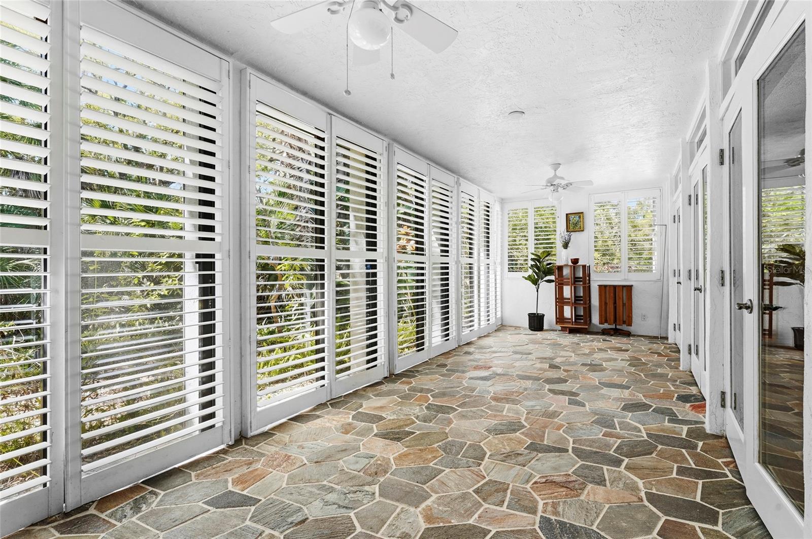 Image 8 of 58 For 3324 Thornwood Road 3324