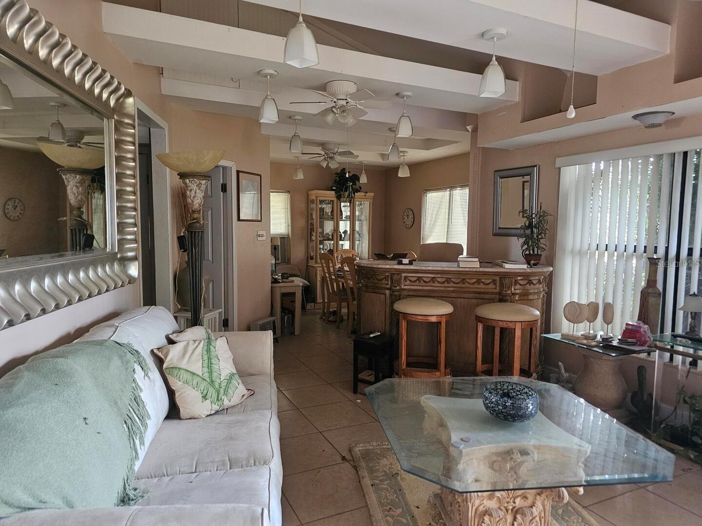 Image 3 of 7 For 555 Montreal Avenue