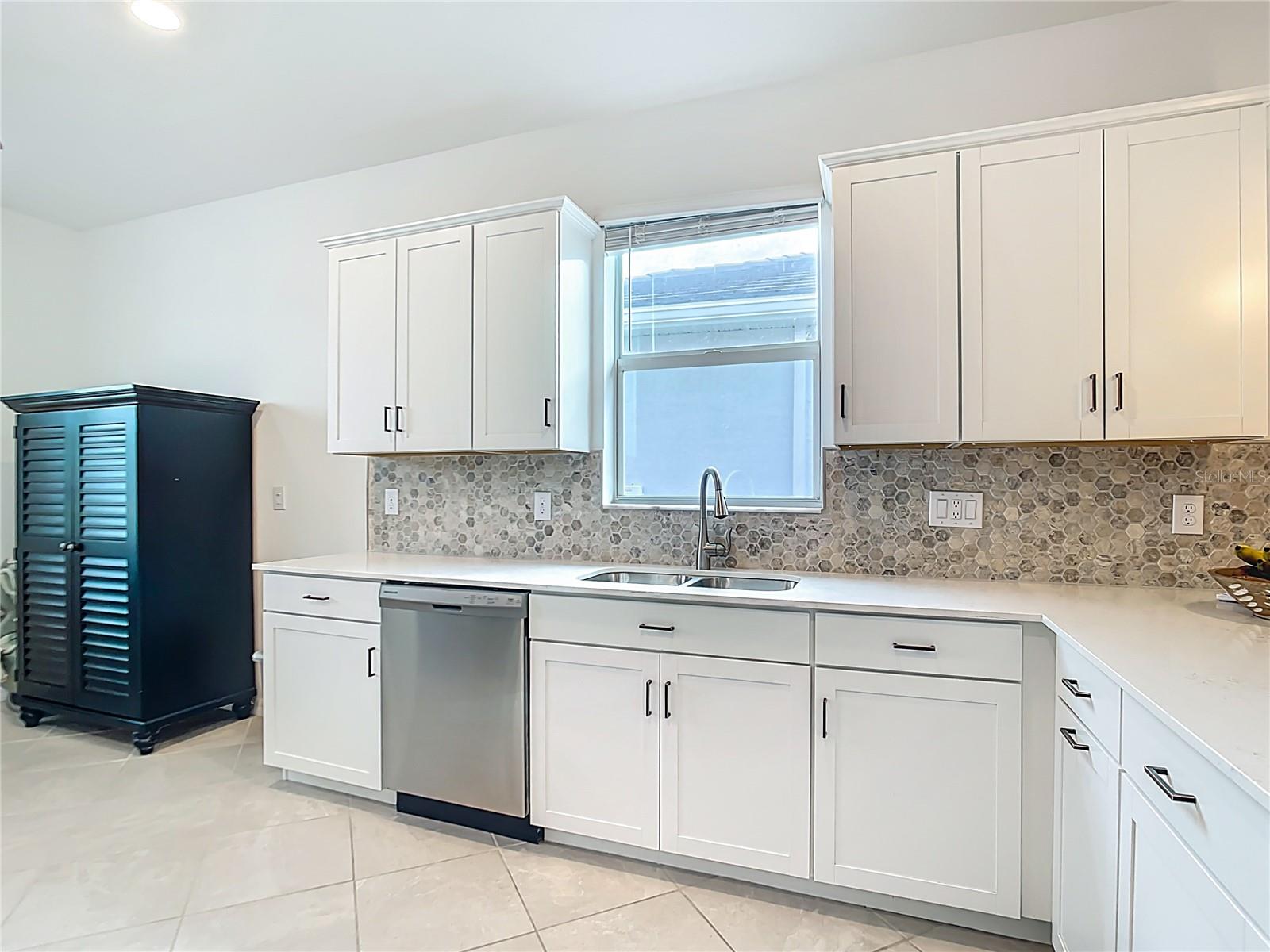 Image 10 of 35 For 11375 Burgundy Drive