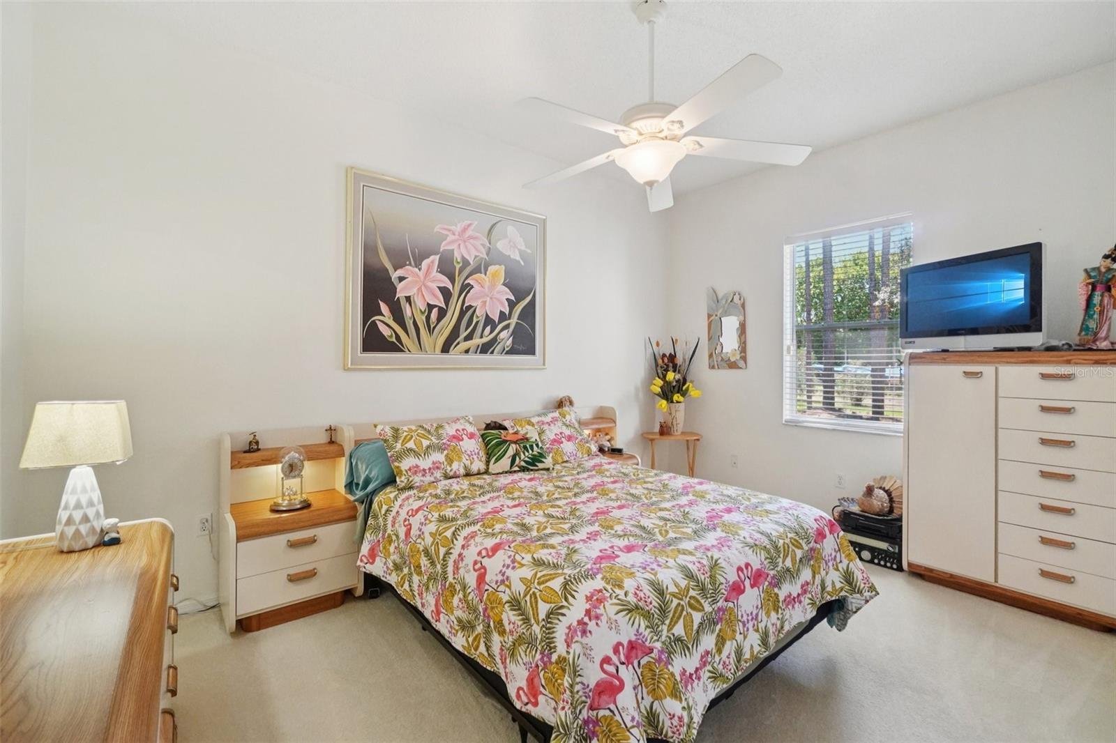 Listing photo id 23 for 13176 Cooper Road