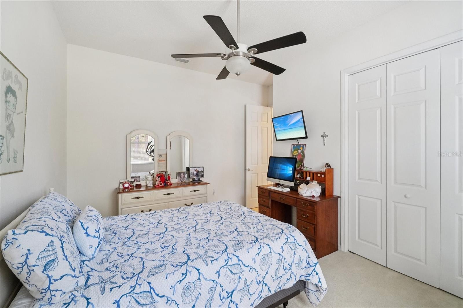 Listing photo id 26 for 13176 Cooper Road