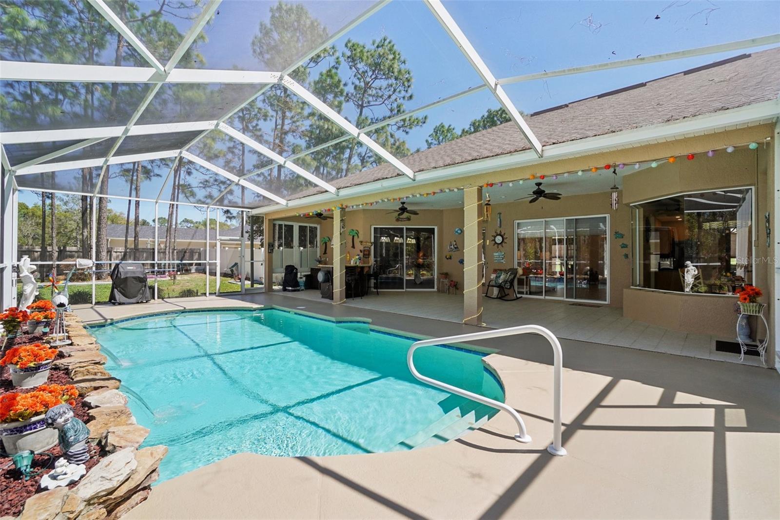 Listing photo id 32 for 13176 Cooper Road