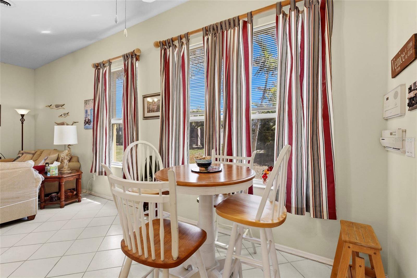 Image 23 of 63 For 4336 Wordsworth Way