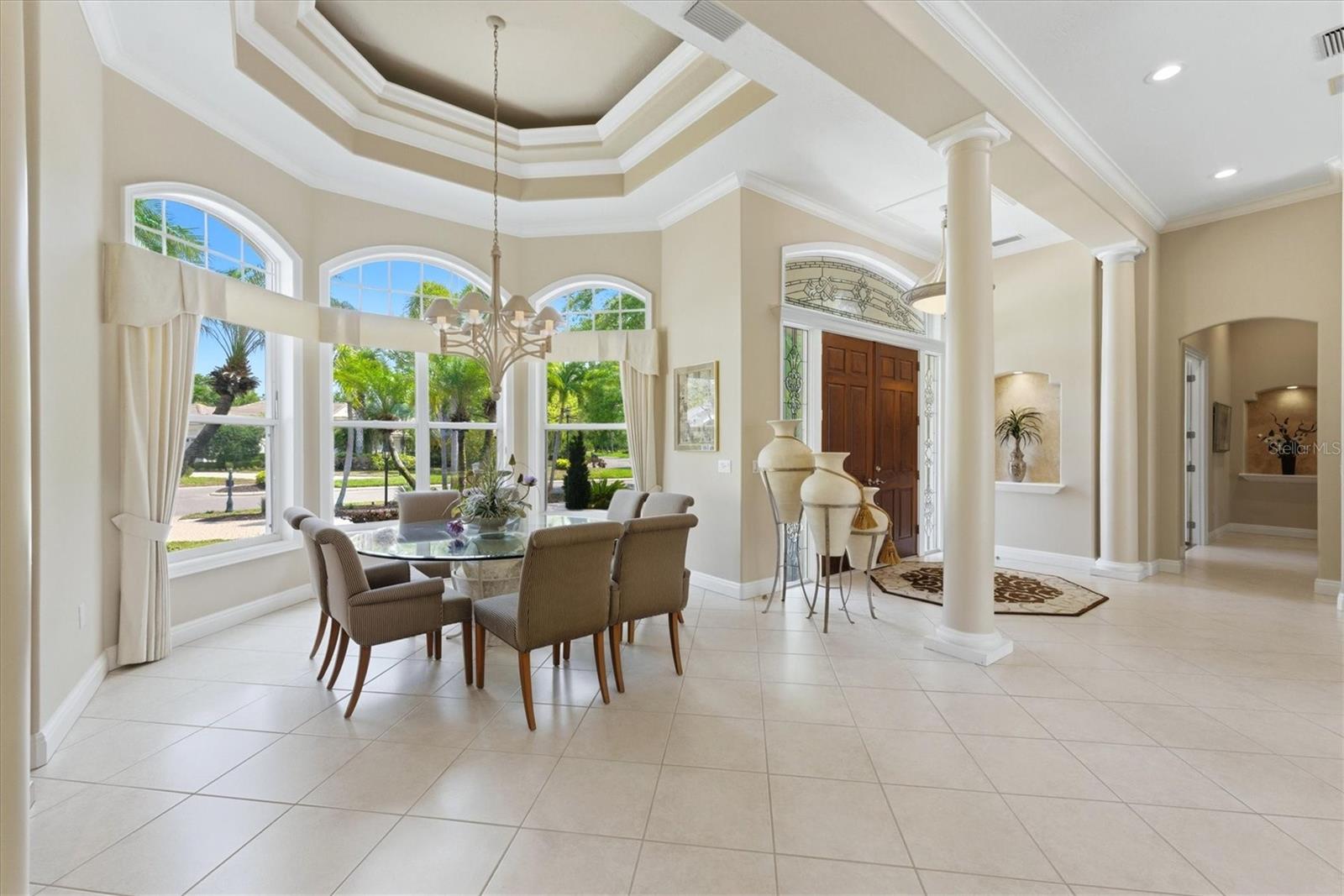 Image 16 of 57 For 8112 Collingwood Court