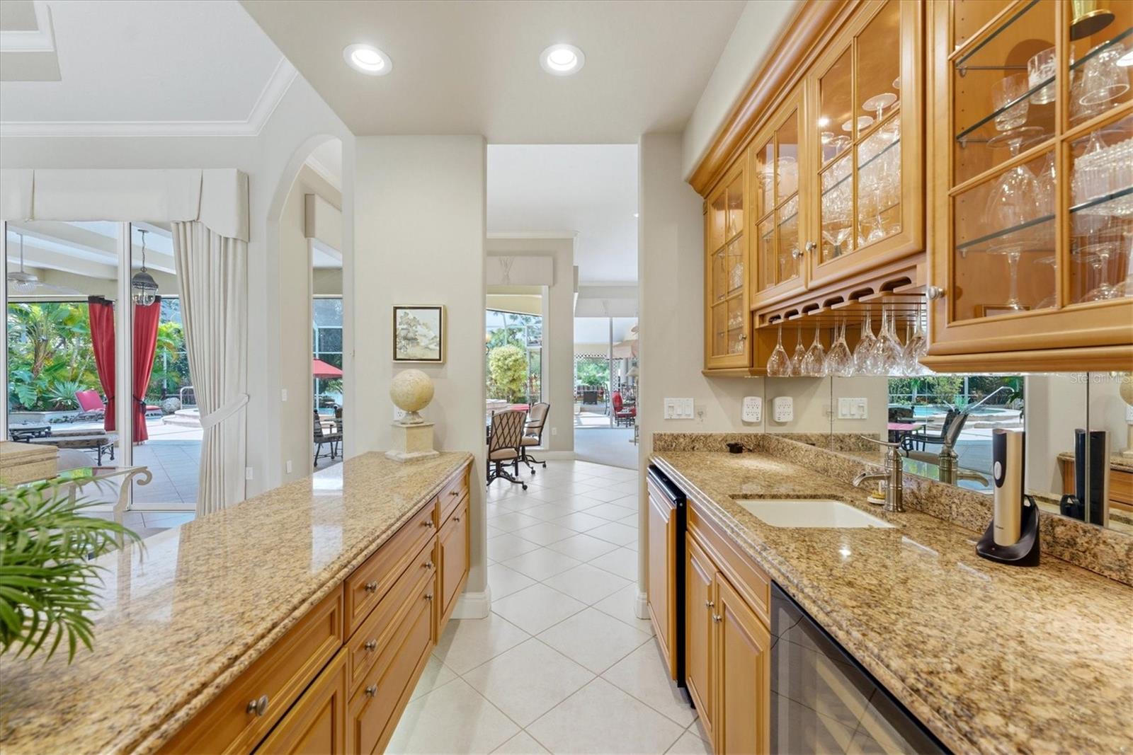 Image 21 of 57 For 8112 Collingwood Court