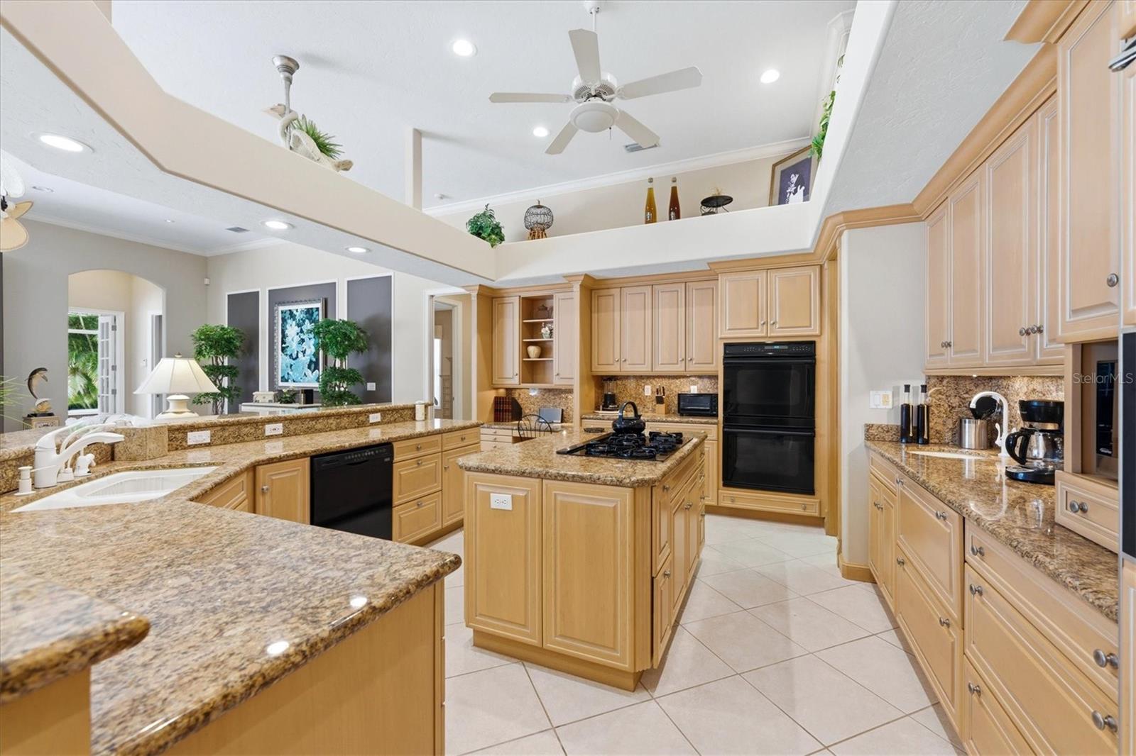 Image 22 of 57 For 8112 Collingwood Court