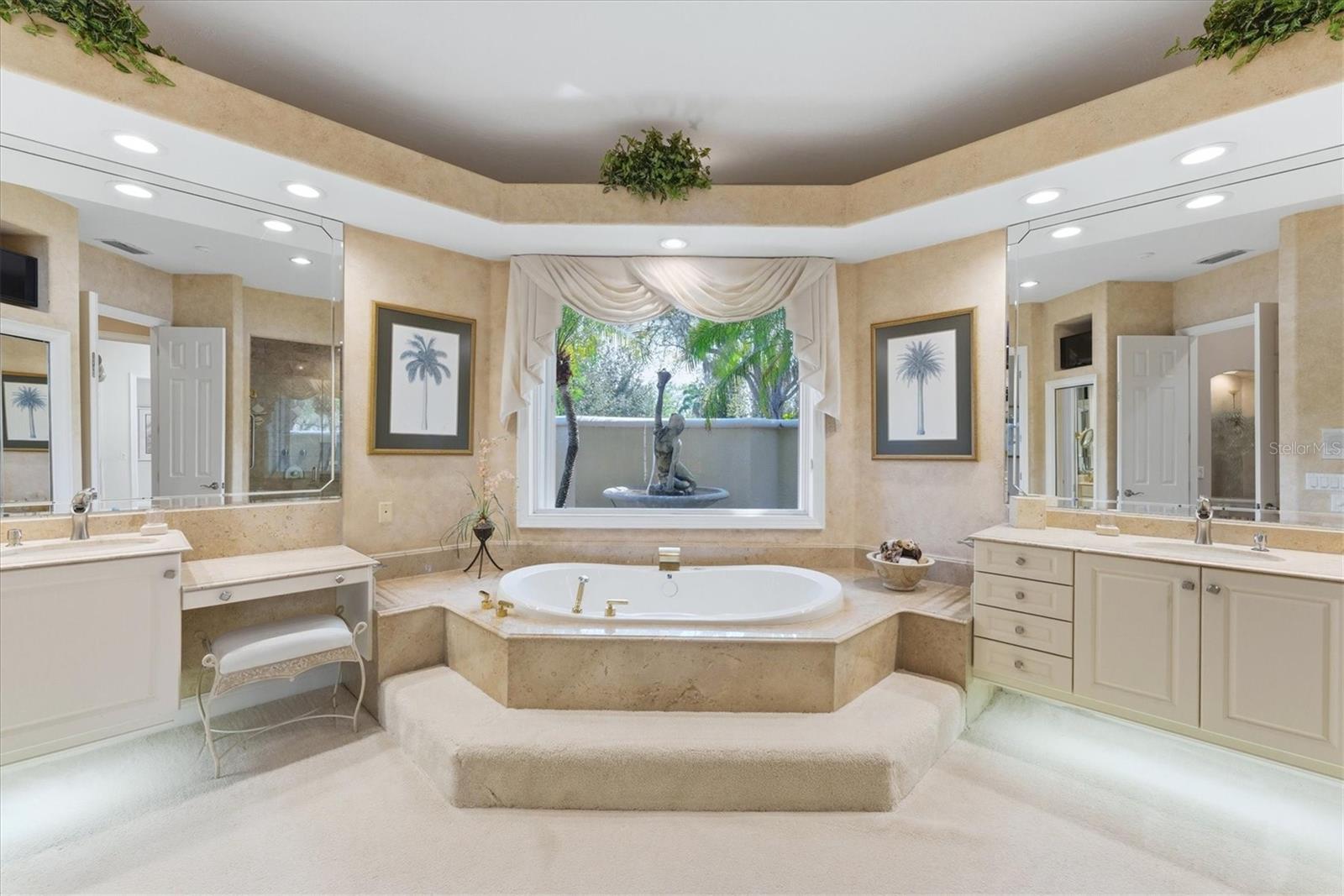 Image 32 of 57 For 8112 Collingwood Court