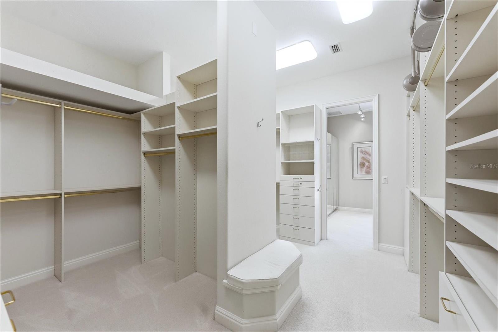 Image 35 of 57 For 8112 Collingwood Court