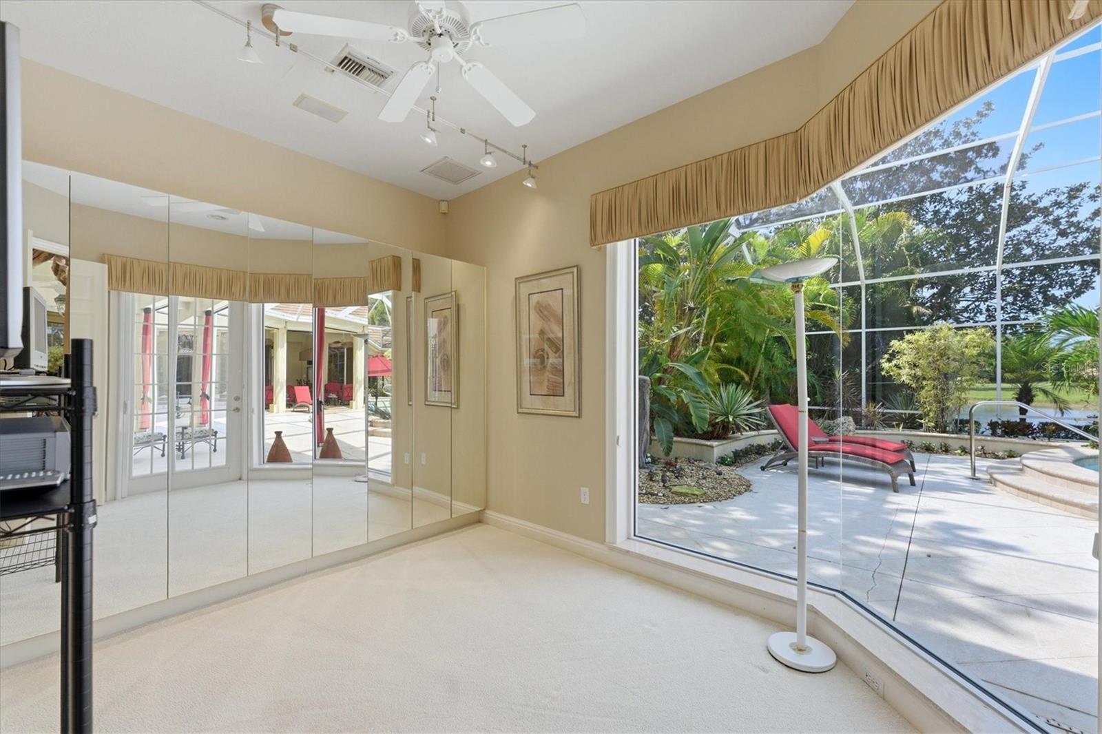 Image 37 of 57 For 8112 Collingwood Court