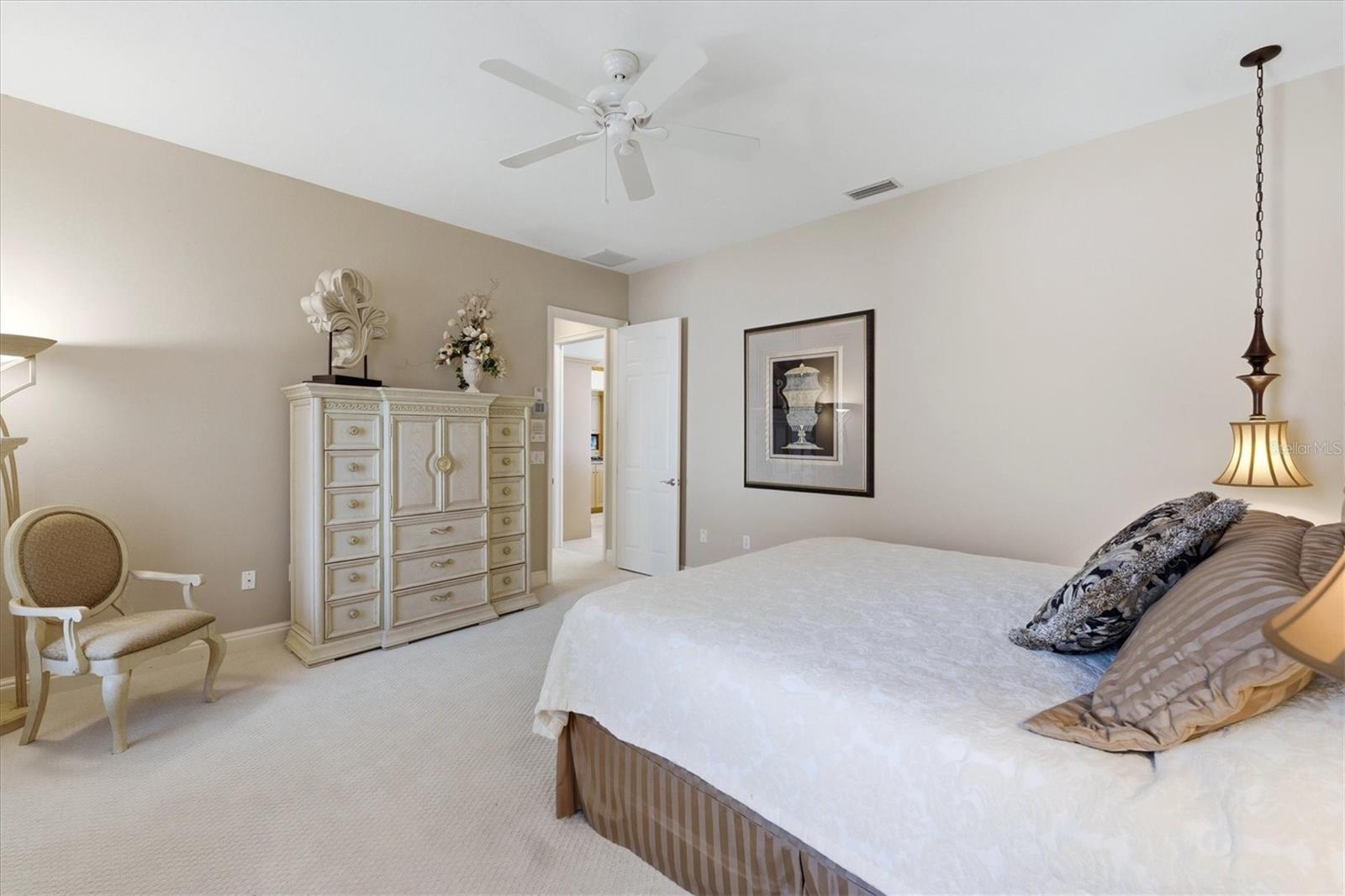 Image 39 of 57 For 8112 Collingwood Court