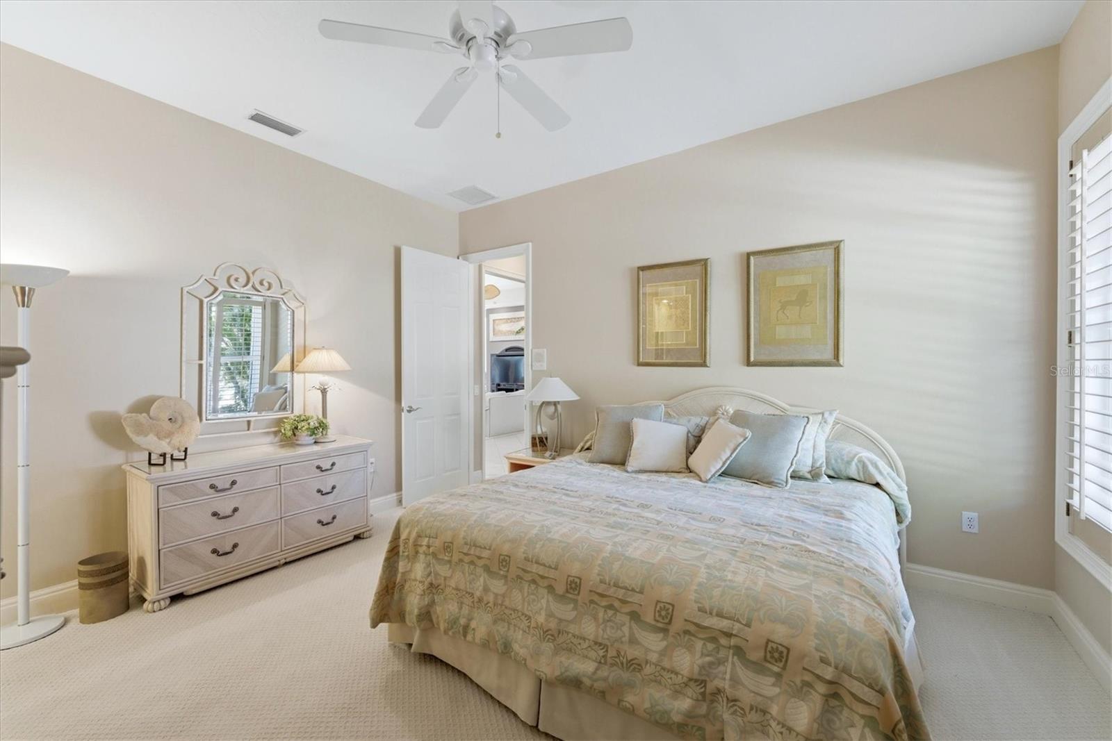 Image 41 of 57 For 8112 Collingwood Court