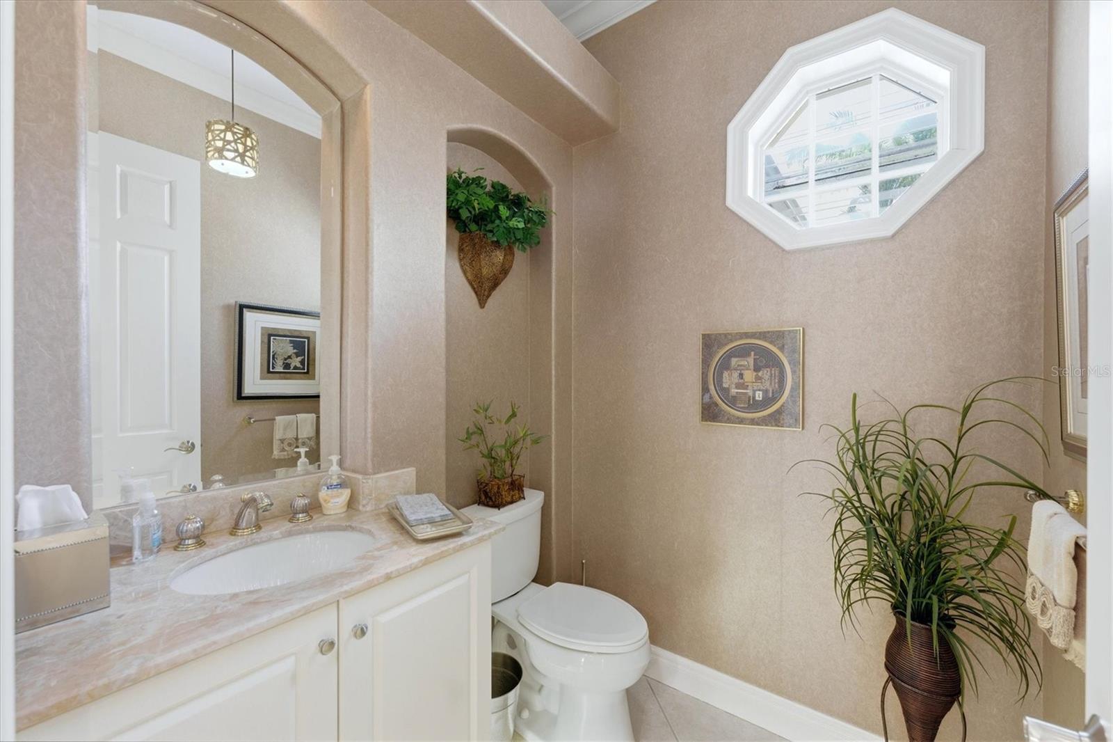 Image 43 of 57 For 8112 Collingwood Court