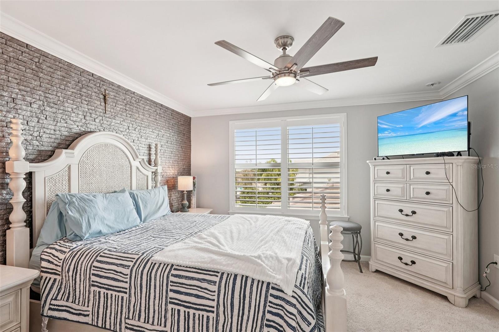 Image 24 of 48 For 11904 Pebble Drive