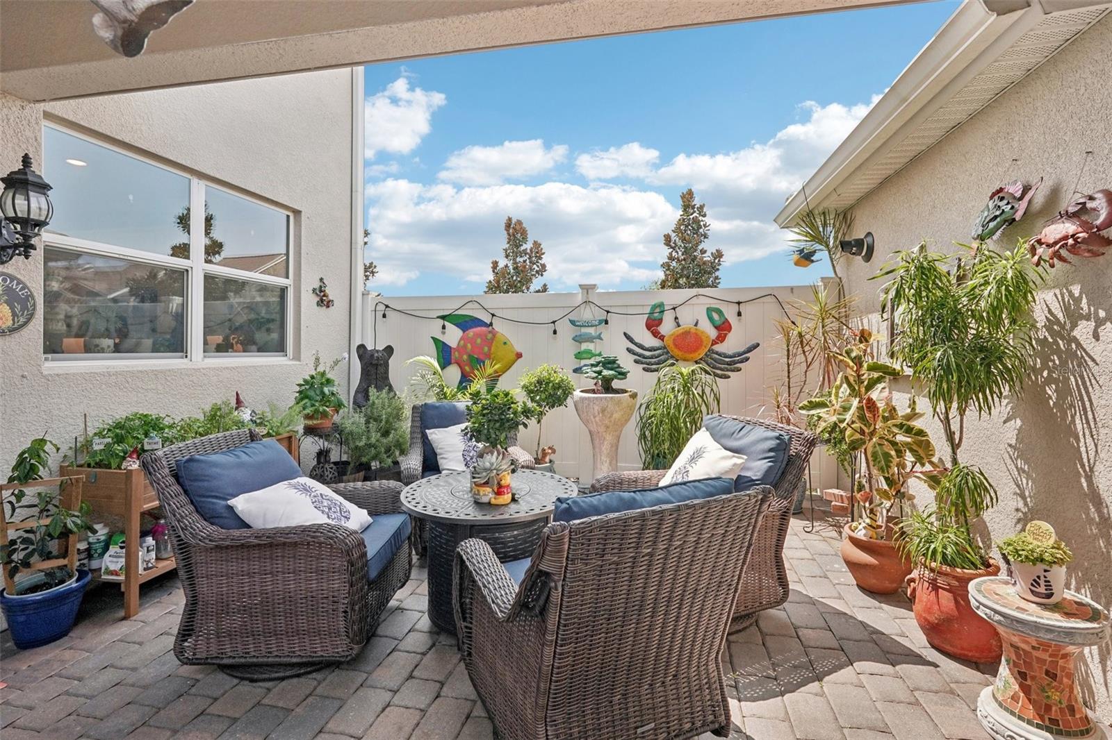 Image 4 of 48 For 11904 Pebble Drive