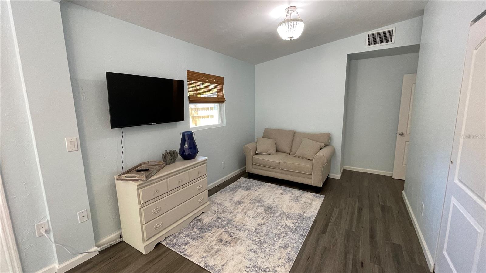 Image 19 of 35 For 2504 Milmar Drive