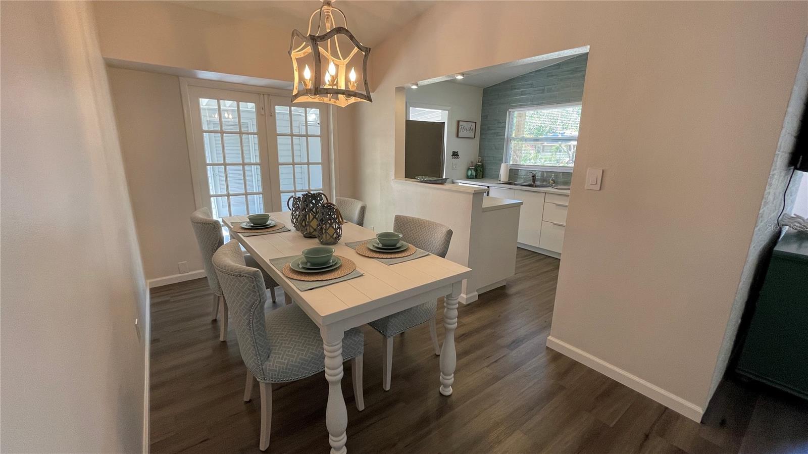 Image 7 of 35 For 2504 Milmar Drive