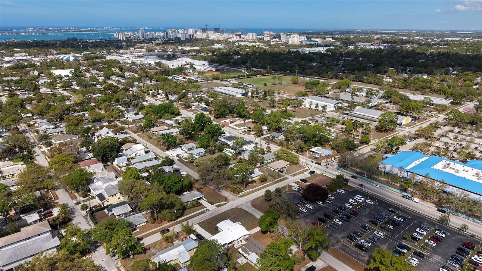 Image 10 of 14 For 2600 Loma Linda Street