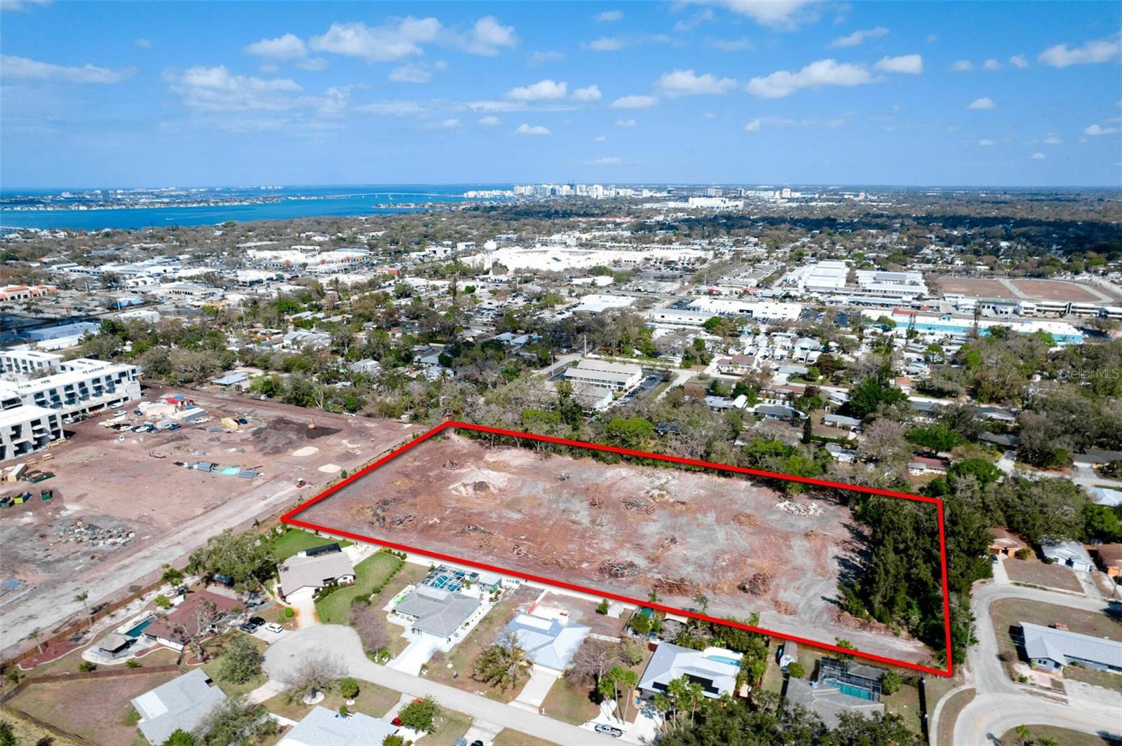 Image 17 of 50 For 4101 School Avenue