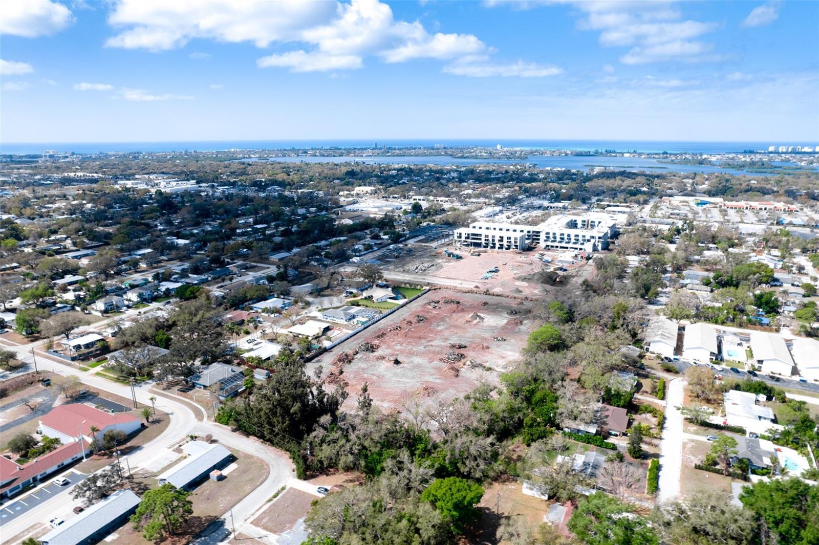 Image 23 of 50 For 4101 School Avenue