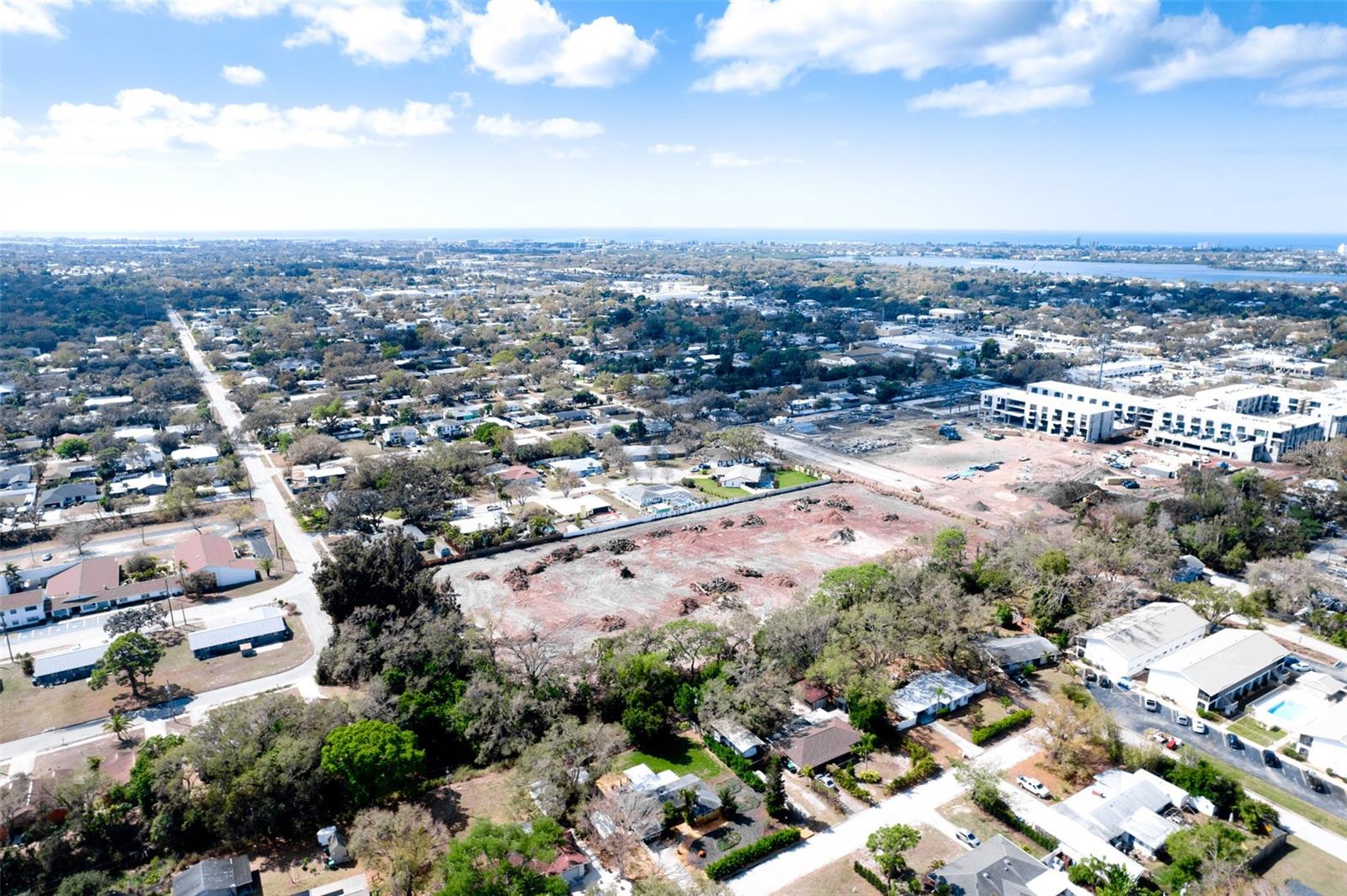 Image 25 of 50 For 4101 School Avenue