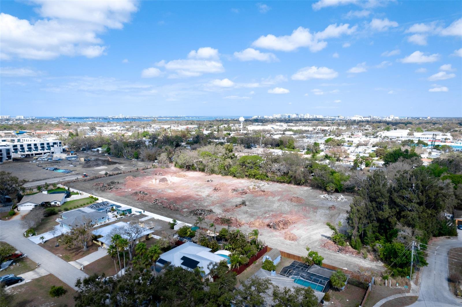 Image 46 of 50 For 4101 School Avenue