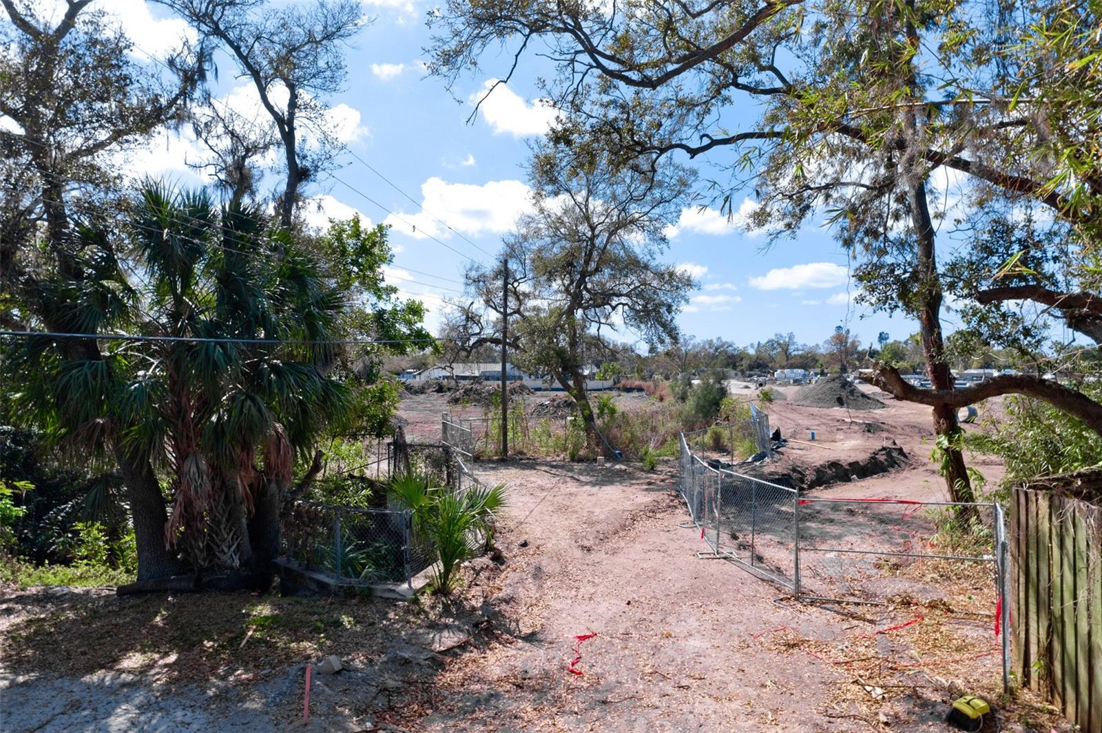 Image 5 of 50 For 4101 School Avenue