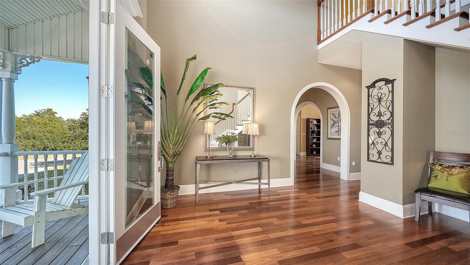 Image 16 of 55 For 925 Bayshore Drive