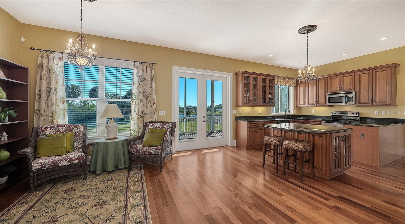 Image 26 of 55 For 925 Bayshore Drive