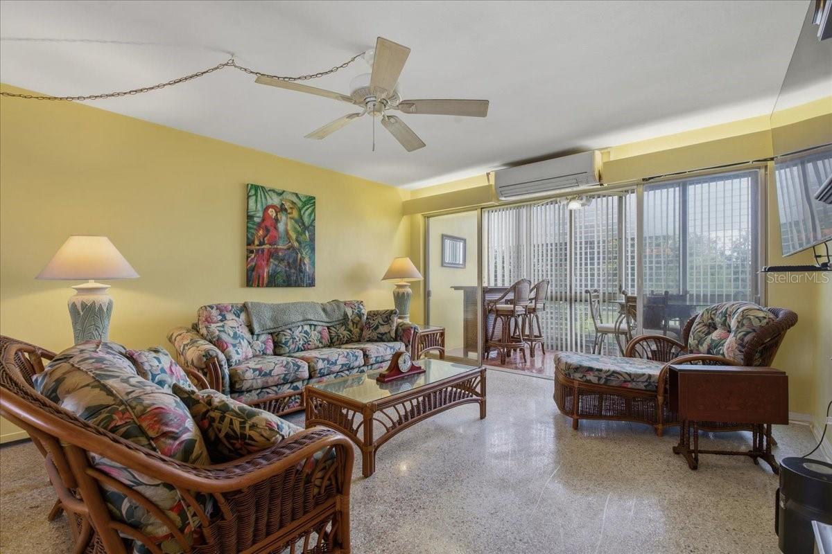 Image 13 of 52 For 200 Betty Lane 1c