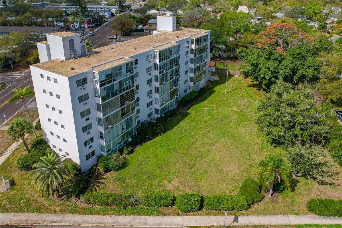 Image 2 of 52 For 200 Betty Lane 1c