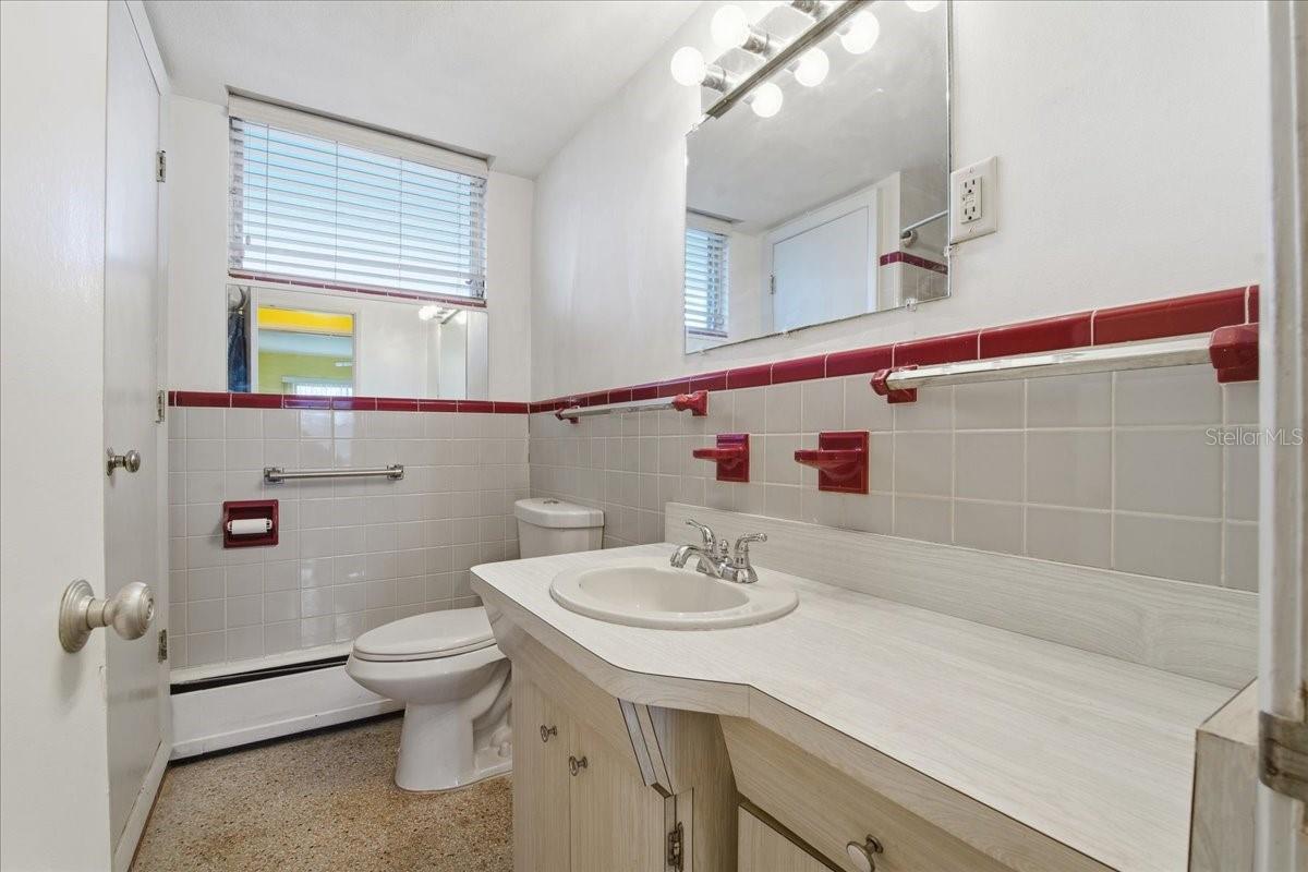 Image 27 of 52 For 200 Betty Lane 1c