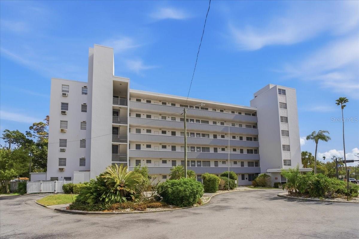 Image 37 of 52 For 200 Betty Lane 1c