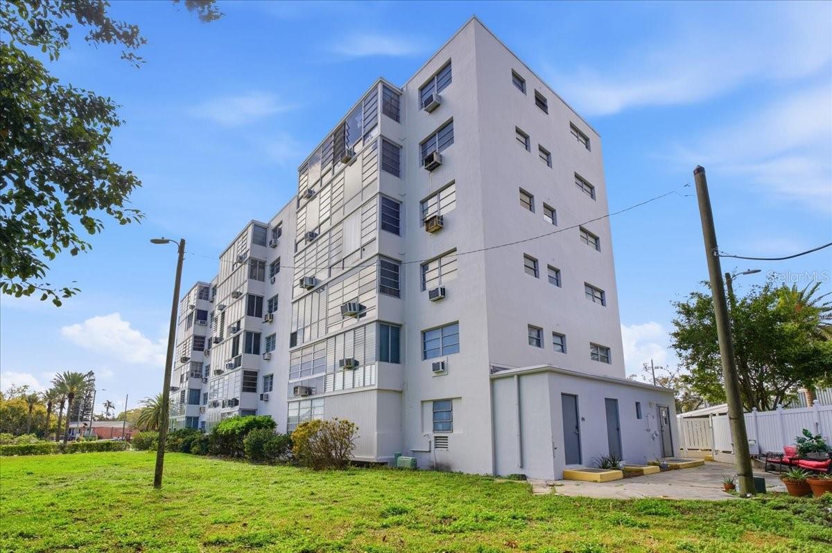 Image 46 of 52 For 200 Betty Lane 1c