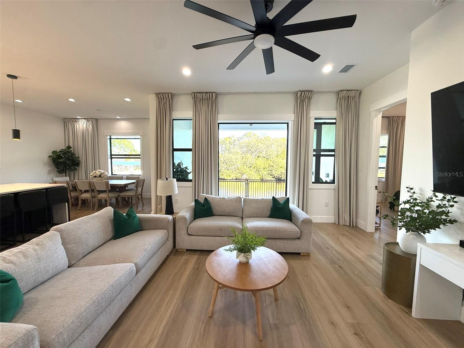 Image 18 of 53 For 1174 March Drive