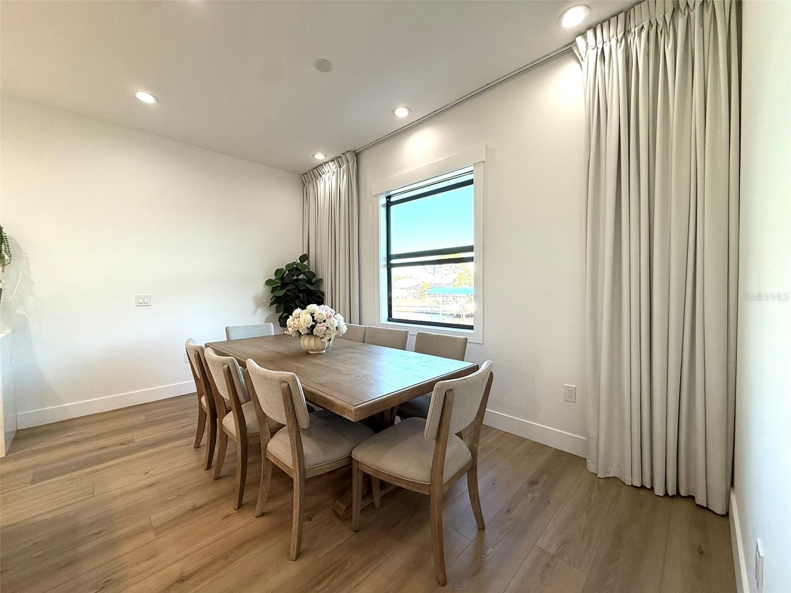 Image 35 of 53 For 1174 March Drive