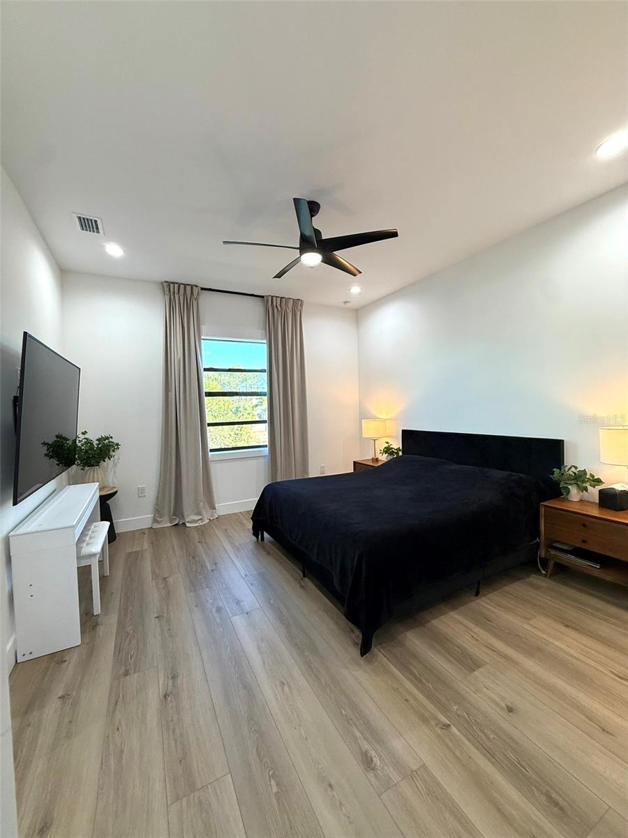 Image 40 of 53 For 1174 March Drive