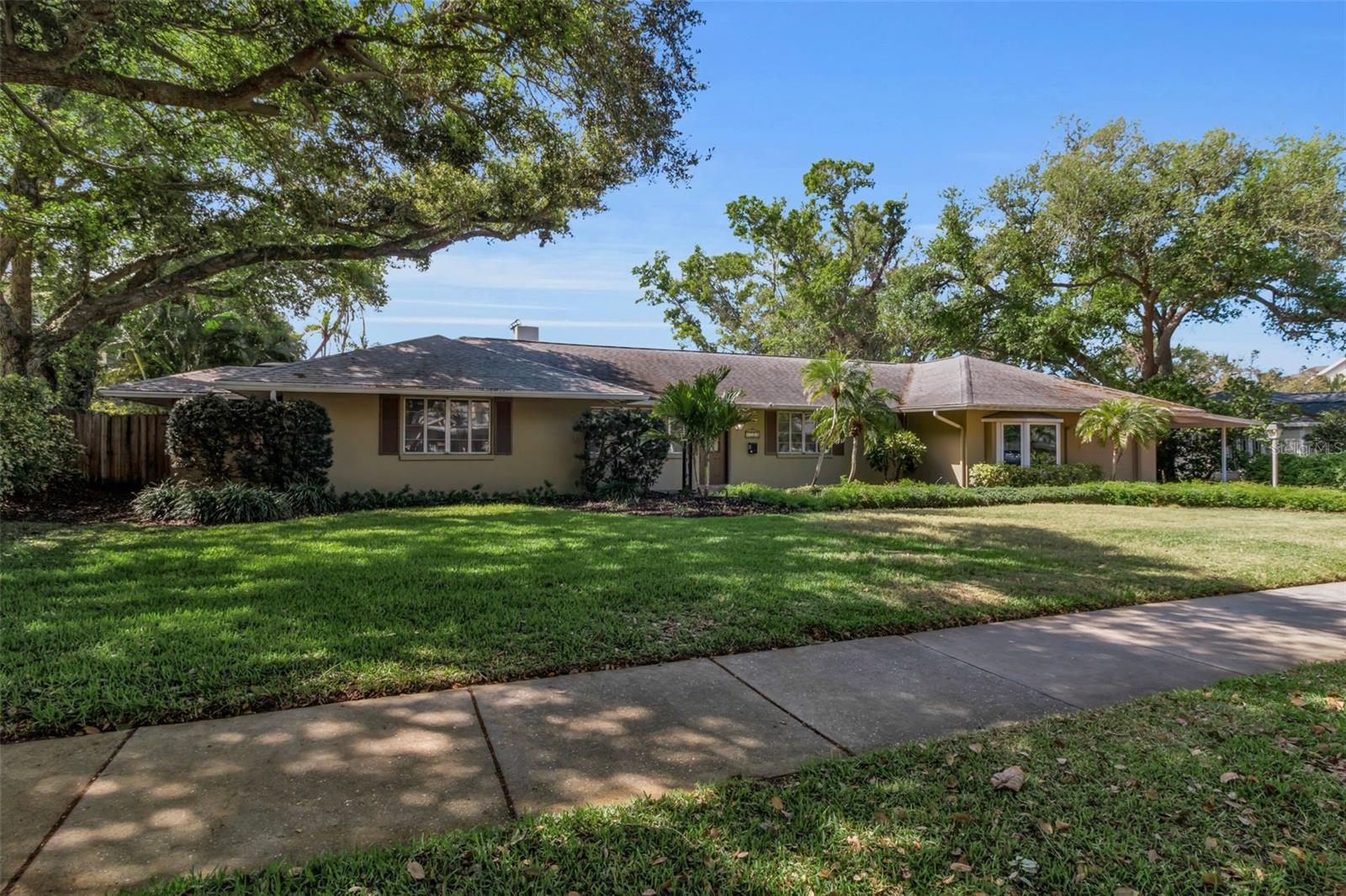 Details for 1714 South Drive, SARASOTA, FL 34239