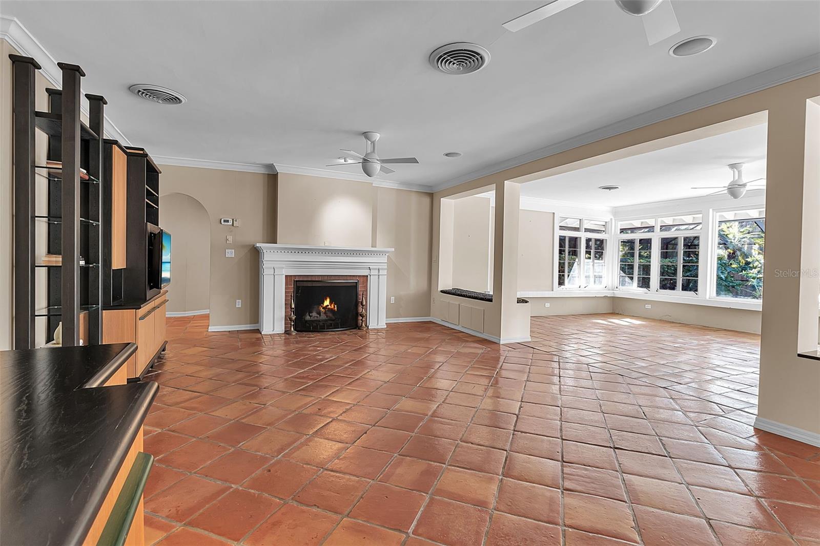 Image 13 of 64 For 1714 South Drive