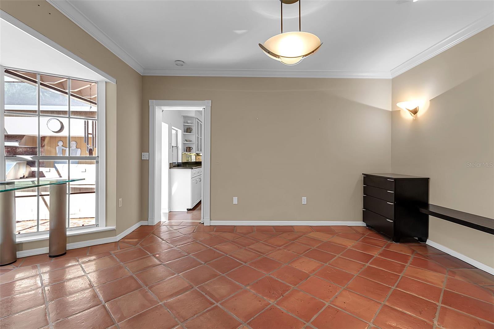 Image 20 of 64 For 1714 South Drive