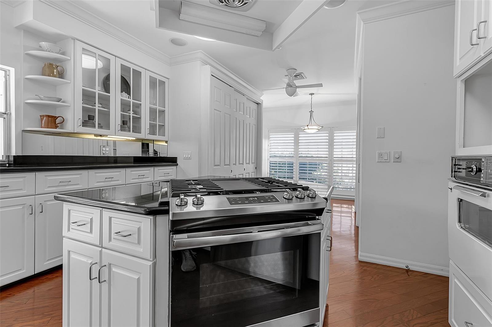 Image 25 of 64 For 1714 South Drive