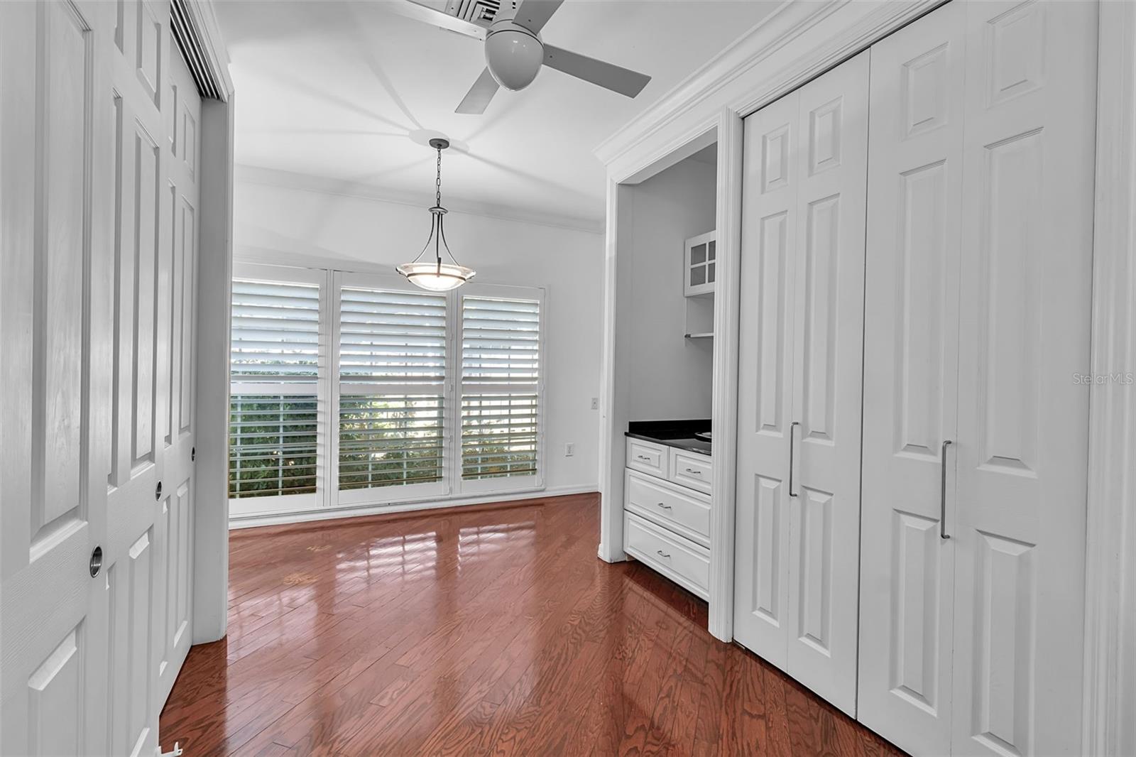 Image 28 of 64 For 1714 South Drive