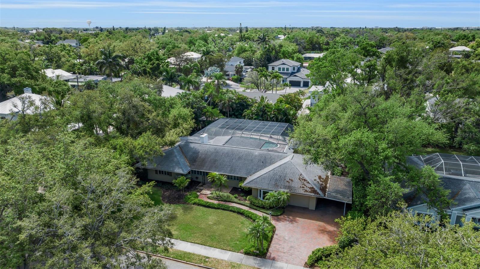 Image 3 of 64 For 1714 South Drive