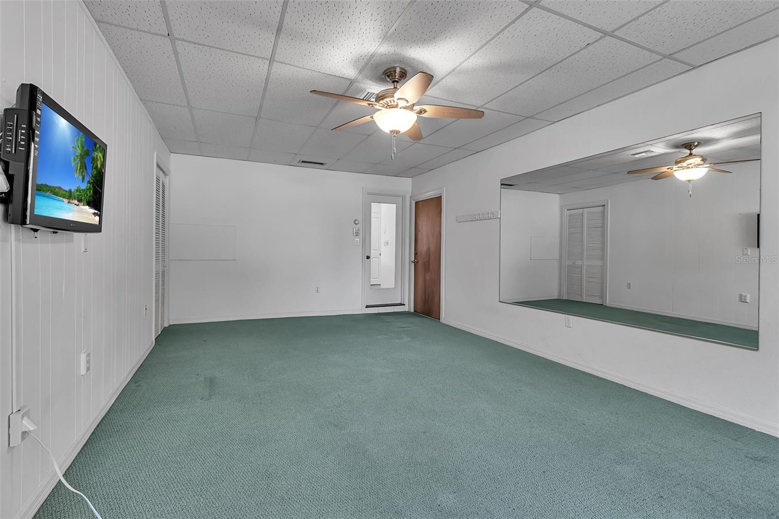 Image 32 of 64 For 1714 South Drive