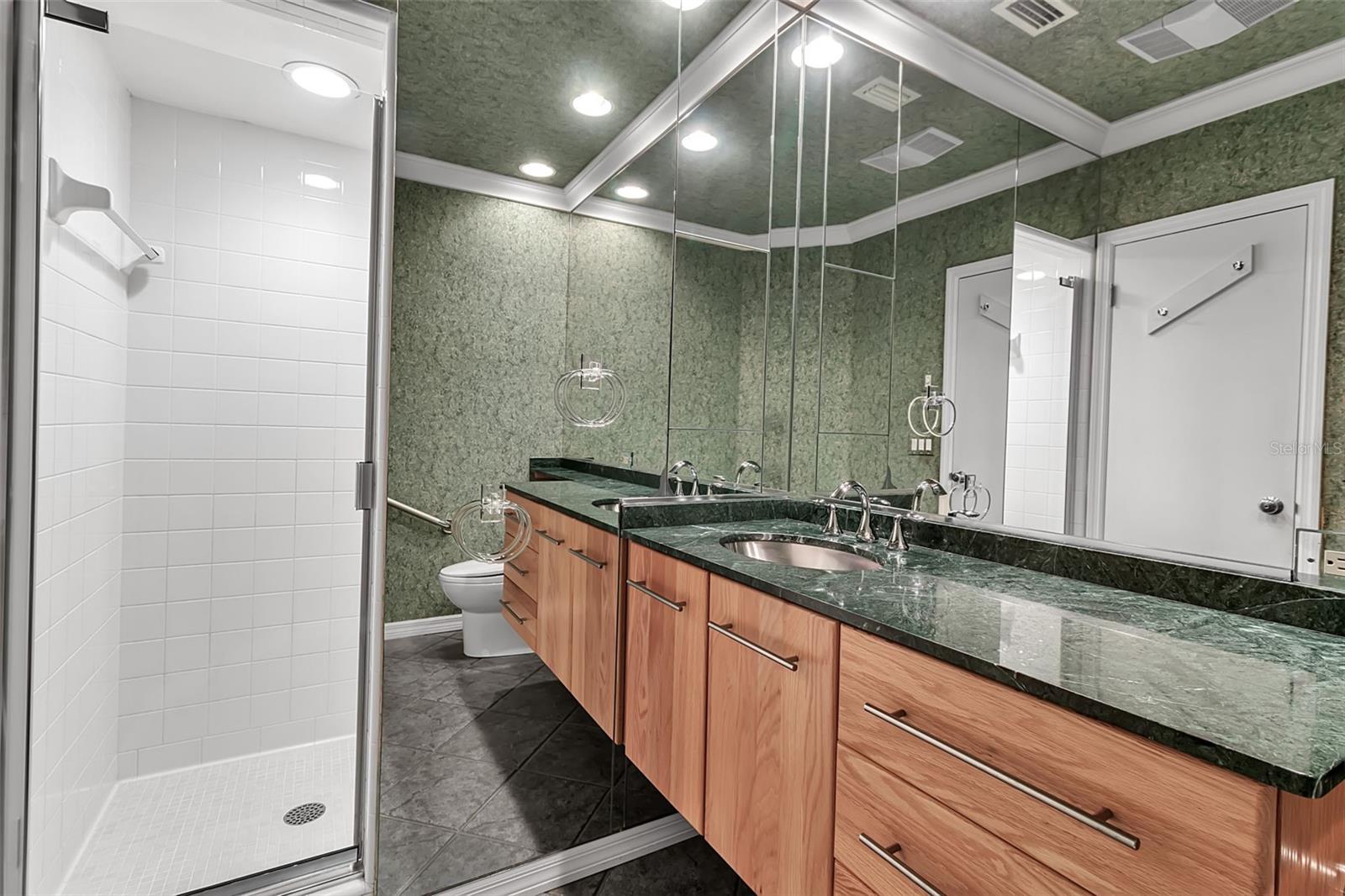 Image 39 of 64 For 1714 South Drive