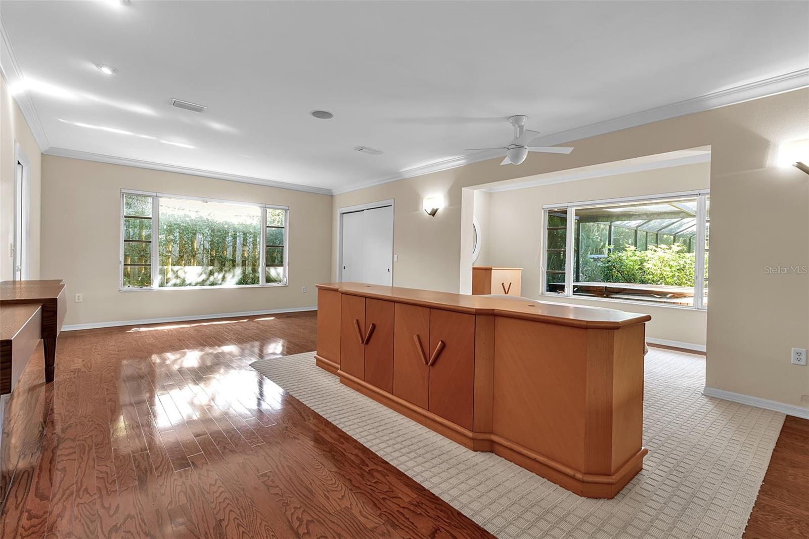 Image 40 of 64 For 1714 South Drive